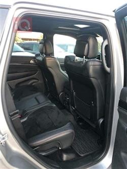 جیپ گراند شیرۆکی